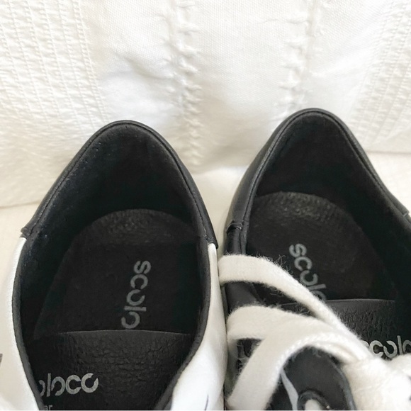 SCOLOCO BY CELIA WIDEMANN ARTELOCO BLACK WHITE GRAPHIC UNISEX LACE UP SNEAKERS - Picture 11 of 12